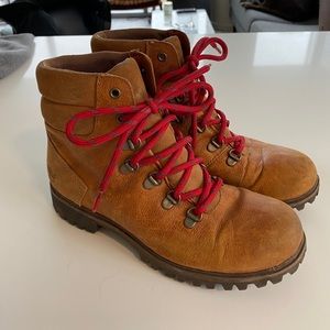 Timberland Leather Hiking Boots Size 8